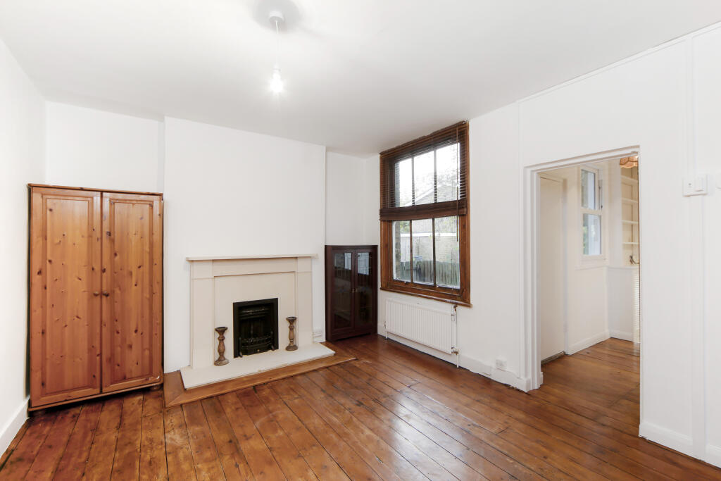 Main image of property: Worple Road, London, SW20