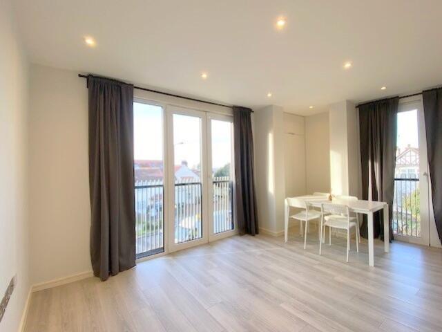 Apartment in Harrow - More