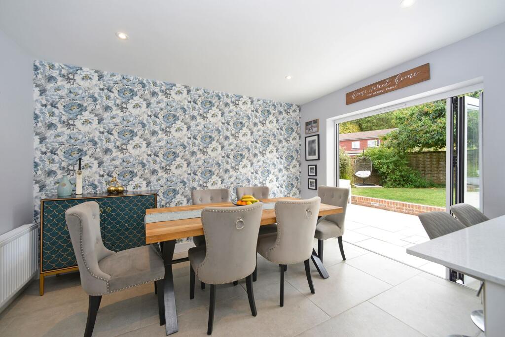 House in Guildford - View 5