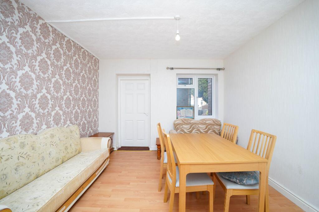 Oakwood Road, Sparkhill, B11 photo 4