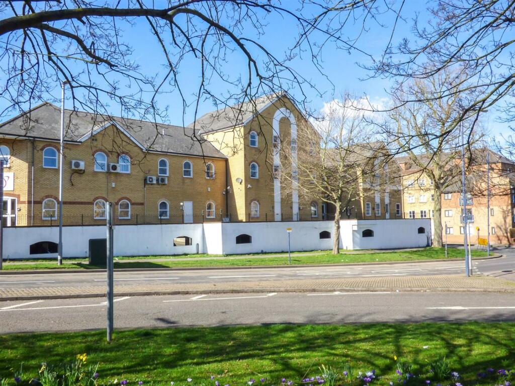Main image of property: Office 6, Bath Street, Gravesend, Kent