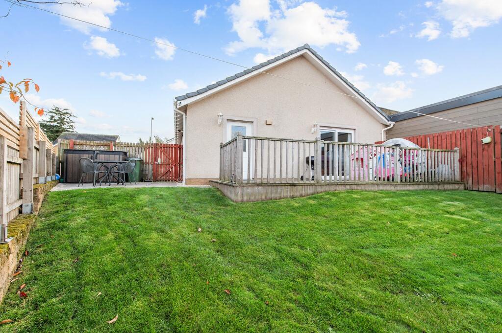 Castle Drive, Auchterarder, PH3 photo 2