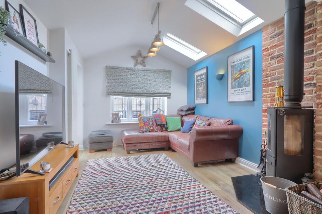 House in Stockton-on-Tees - More