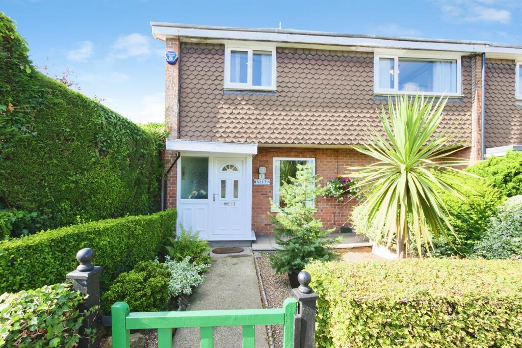 Main image of property: Haleys Terrace, York