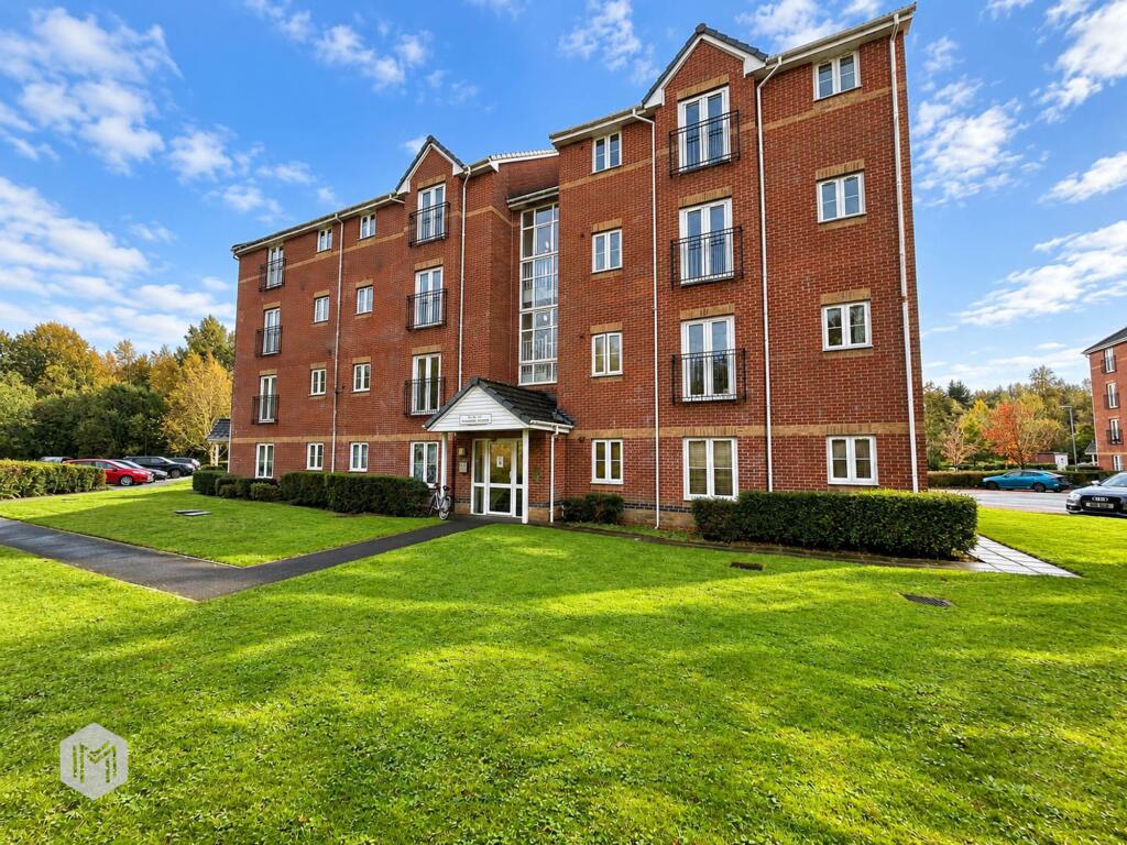 2-bed flat on Waterside Gardens, Bolton, BL1, £85,000
