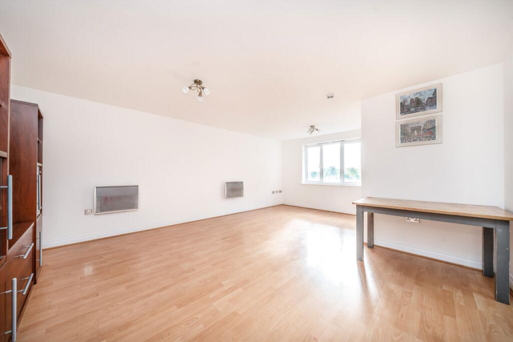 Apartment in London - View 2