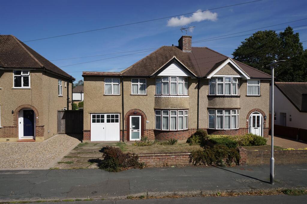 House in Three Rivers, Croxley Green
