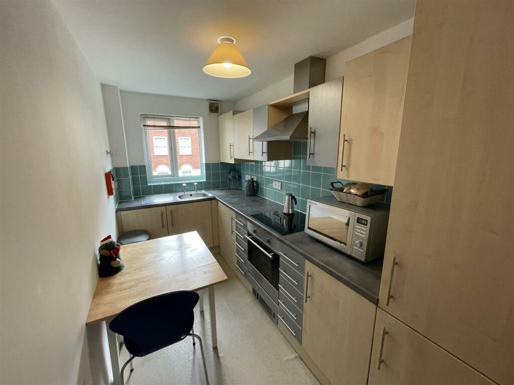Flat 5, Minster Court, 1 Norton Street, Leicester, Leicestershire LE1 5TN photo 4