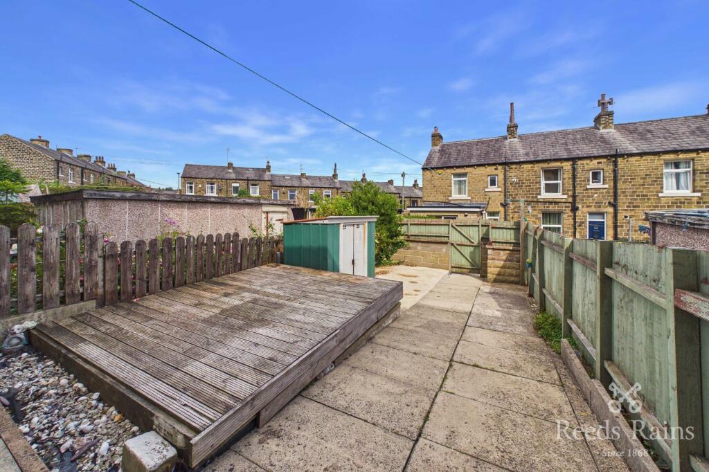House in Kirklees, West Yorkshire - More