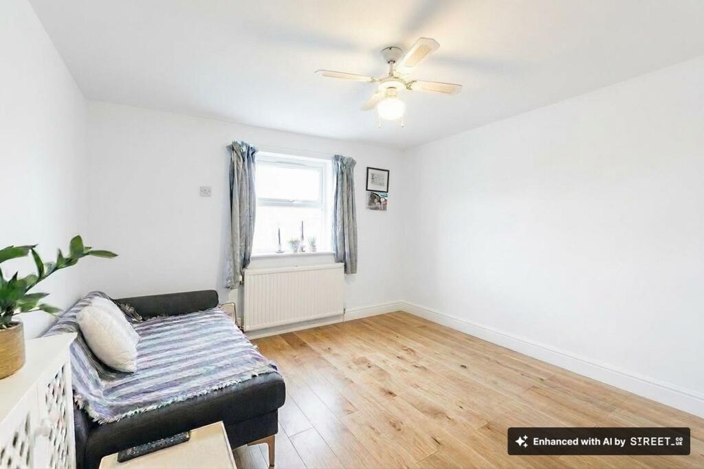 Apartment in London, Westbourne Green, Maida Vale - View 2