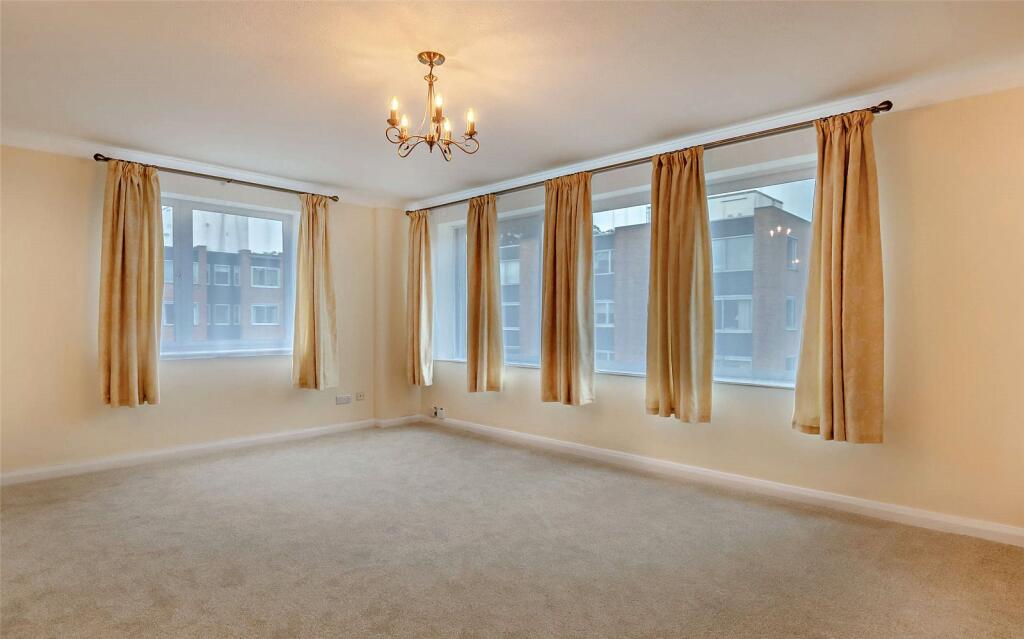 Apartment in Cambridge, Cambridgeshire - More
