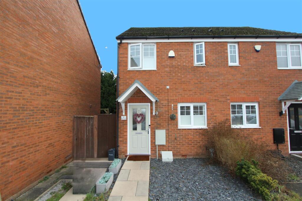 Main image of property: Edale Close, Fairfield And Howley, Warrington,