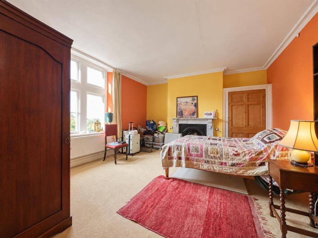 House in Bath - View 2