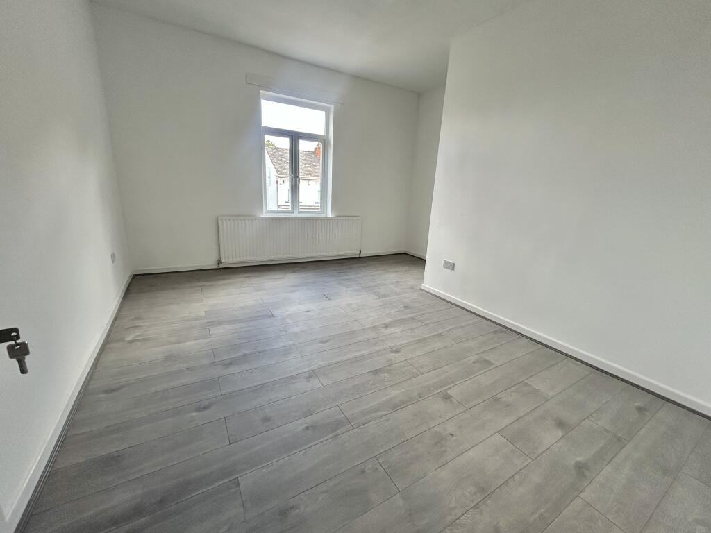 Apartment in Wolverhampton - View 4
