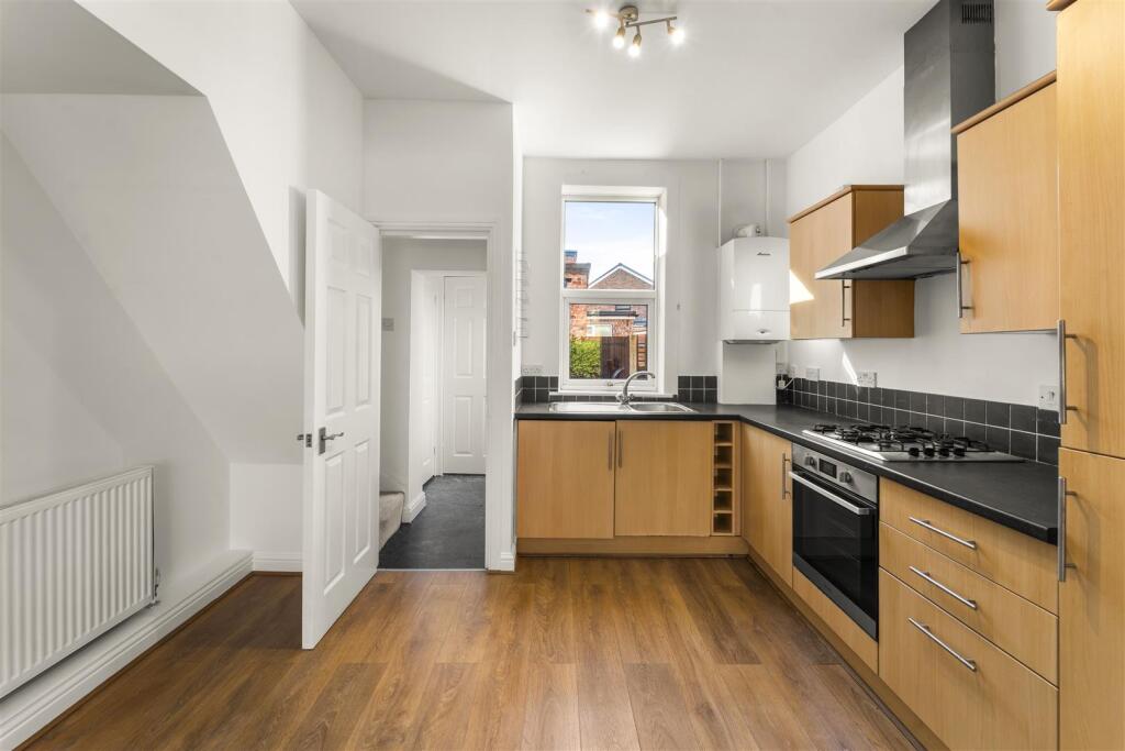 Dane Road, Sale photo 3