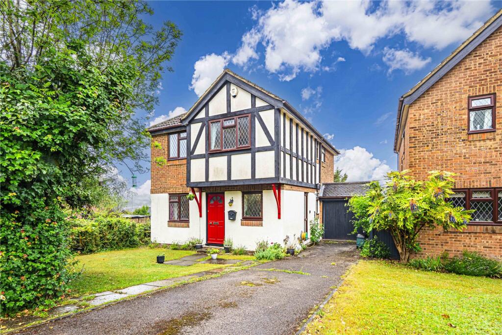 Main image of property: Crewe Curve, Berkhamsted, Hertfordshire, HP4