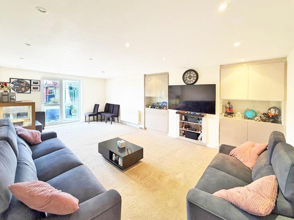 House in London - View 5