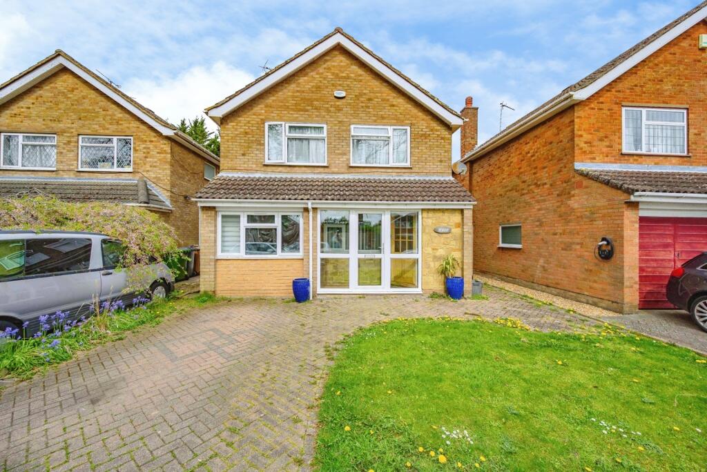 Main image of property: Sutton Gardens, LUTON, Bedfordshire, LU3