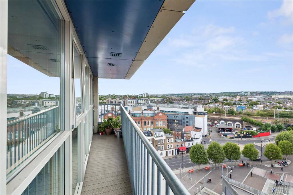 Apartment in London - View 5