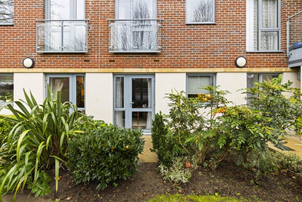 1-bed other on Elles House, Wallington, £250,000