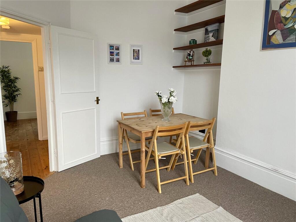 Apartment in London - View 3