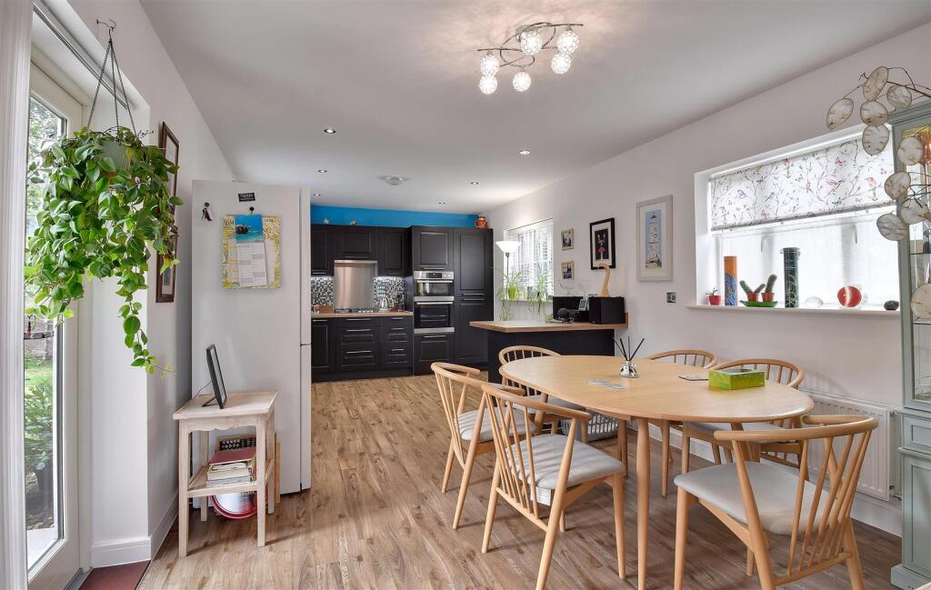 House in Tonbridge - View 2