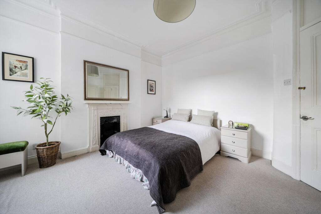 Apartment in London, Myatt's Fields, Loughborough Junction - View 4