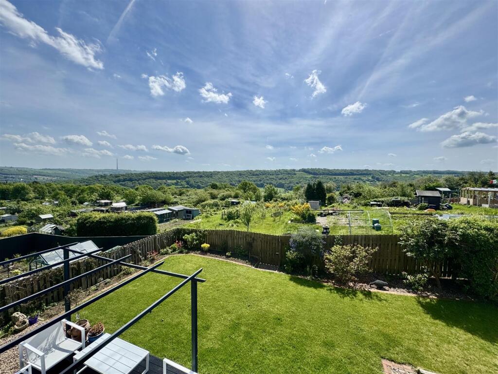 Main image of property: Kaye Lane, Almondbury, Huddersfield, HD5 8XP