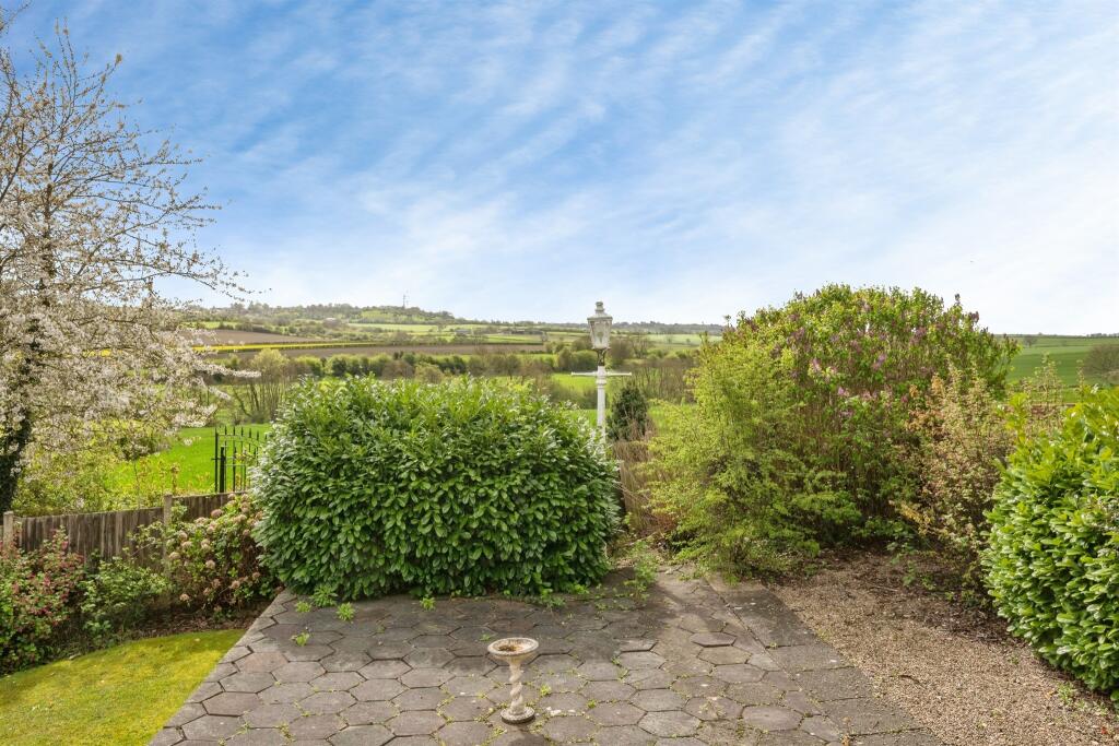 Sheffield Road, Conisbrough, Doncaster photo 4