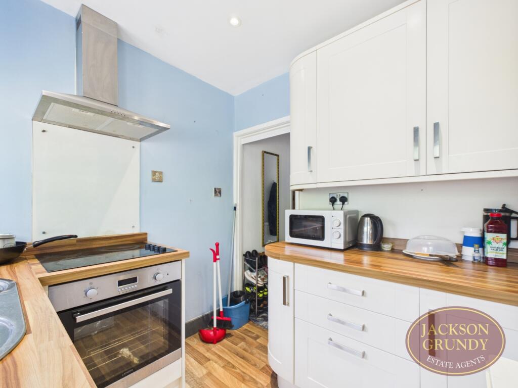 House in Northampton, St David's, Kingsthorpe - View 5