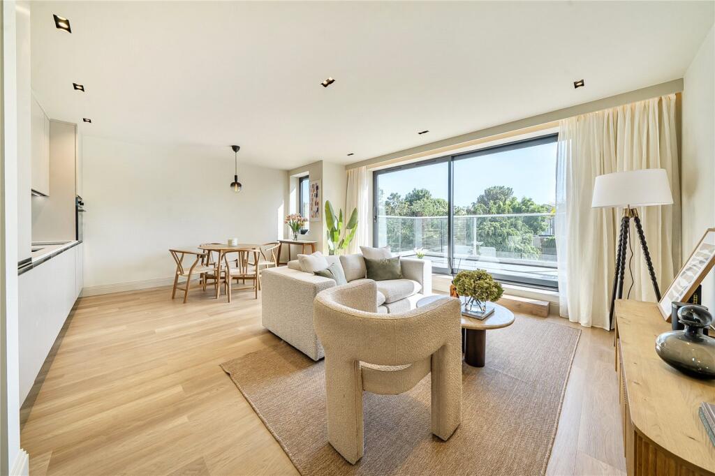 Main image of property: Creswick Road, London