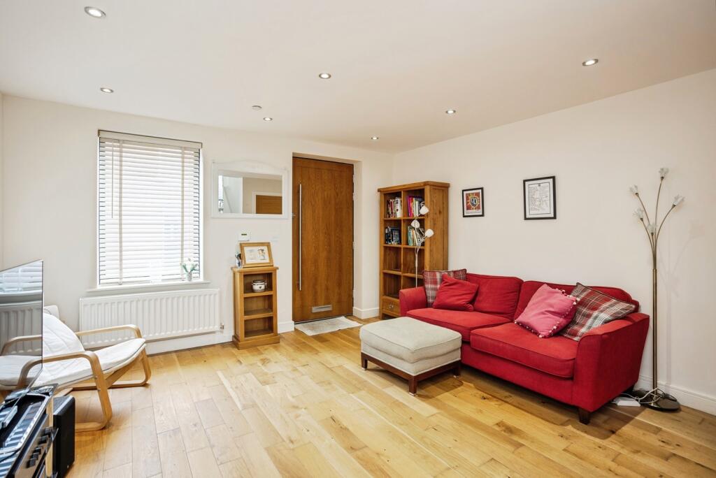 House in Nottingham - View 3