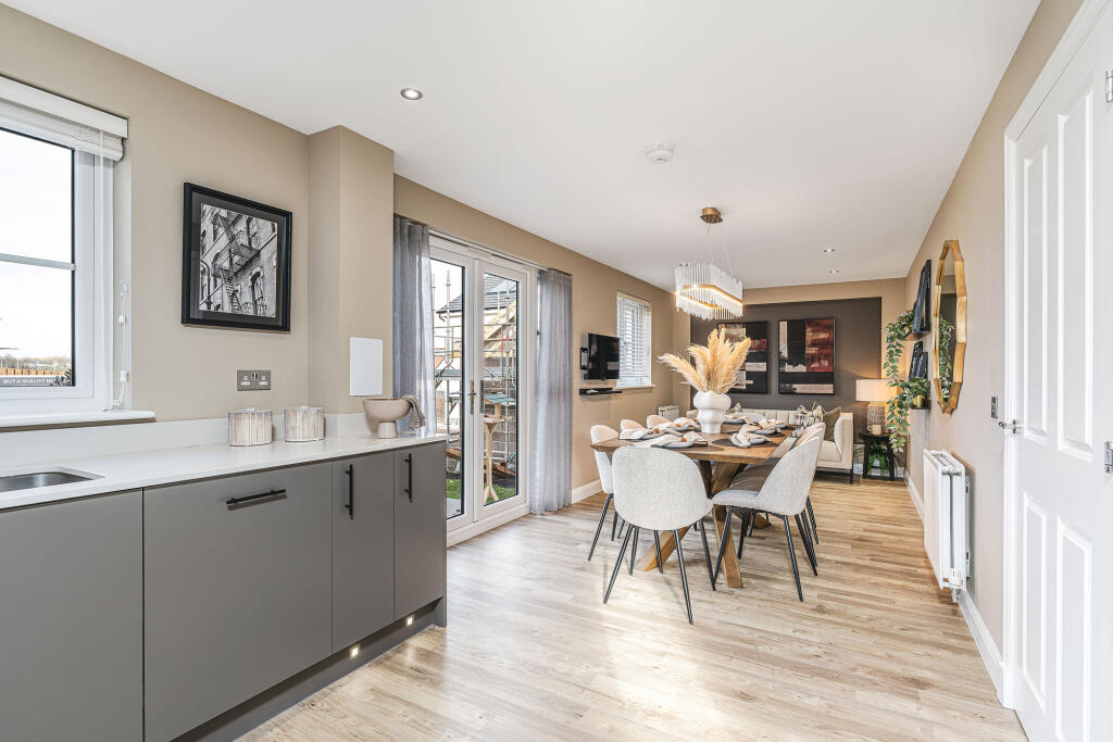 House in Glasgow, South Lanarkshire - View 2