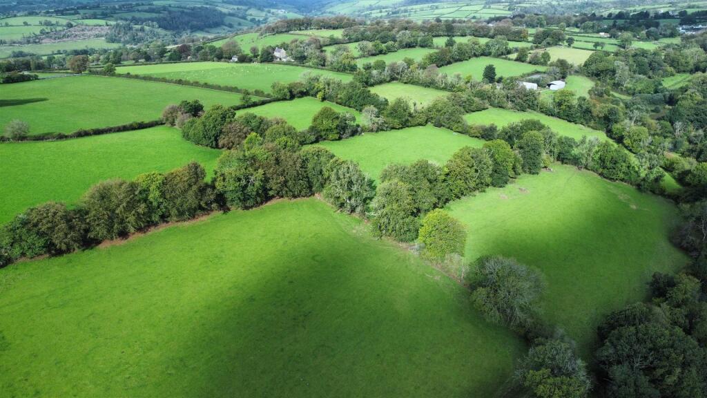 Prengwyn, Llandysul - More