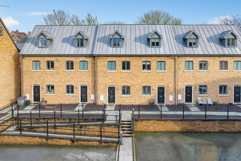 Main image of property: 47 Abbey Wharf, Mill Road, Shrewsbury, SY2 6AY