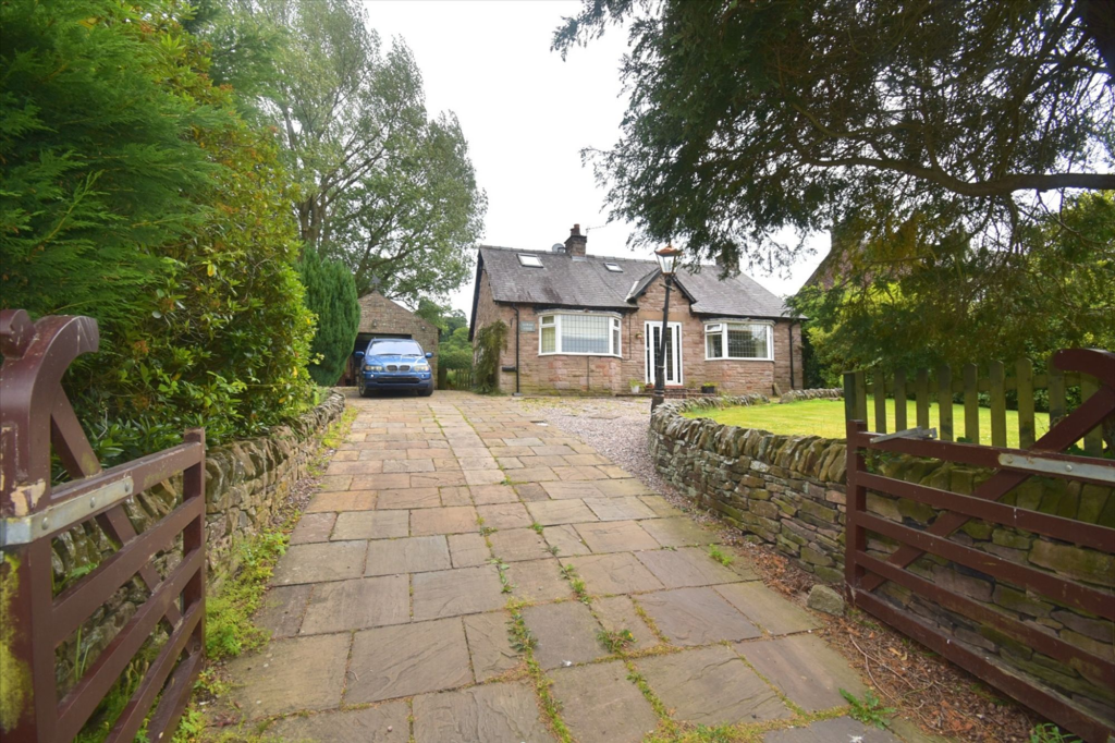 Main image of property: Combs Road, Chapel-En-Le-Frith, SK23