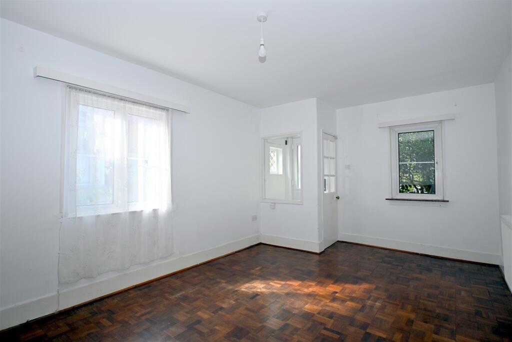 House in Eastbourne, Little Chelsea, Old Town - View 4