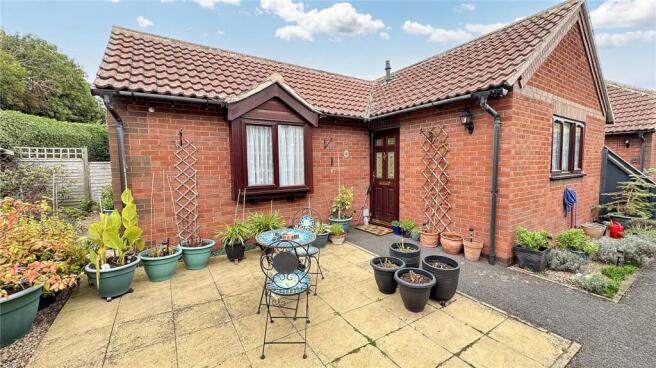4 Eaton Court
