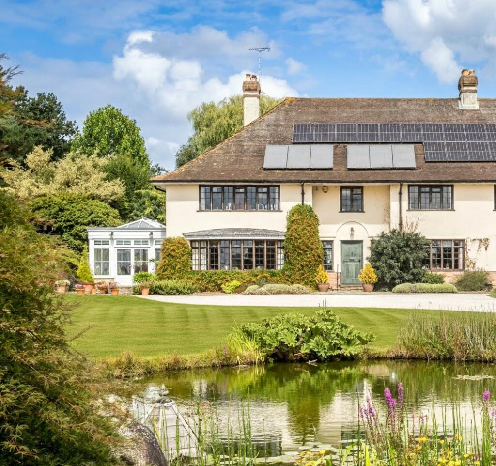 Main image of property: Mare Hill Road, Pulborough, West Sussex, RH20