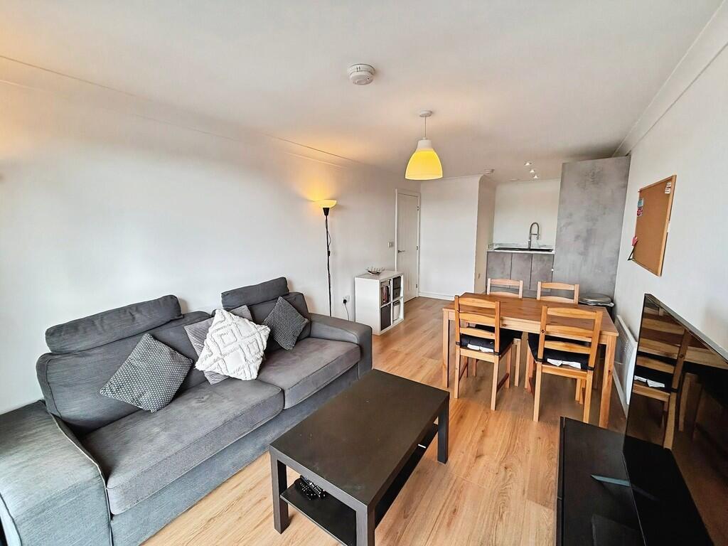 Apartment in Leeds - View 5
