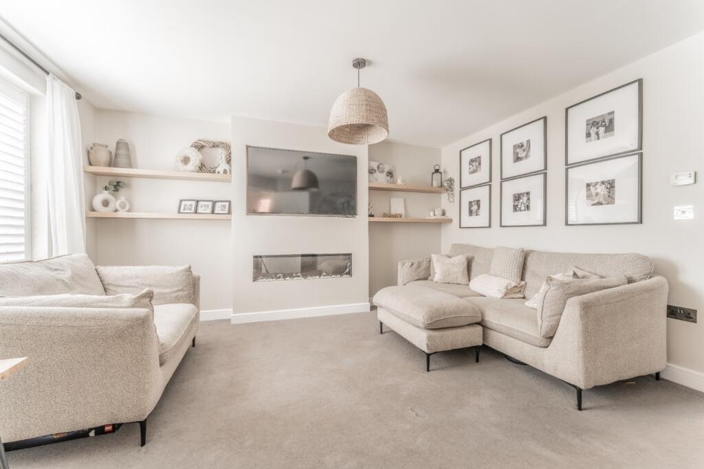 House in Dartford, Ebbsfleet Valley - View 2