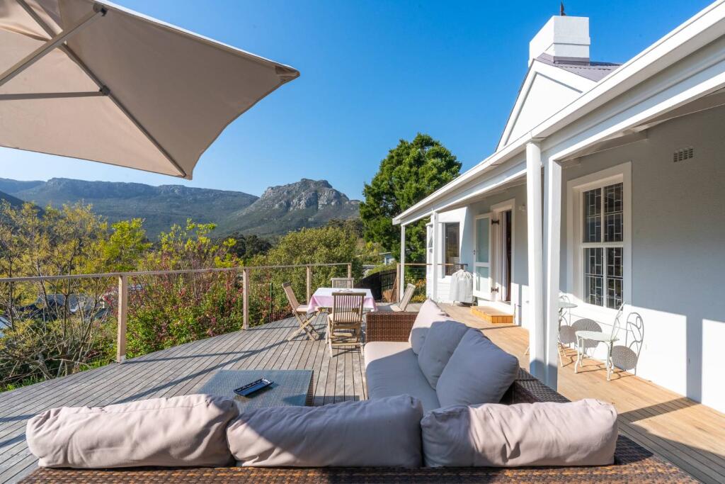 Main image of property: Western Cape, Hout Bay