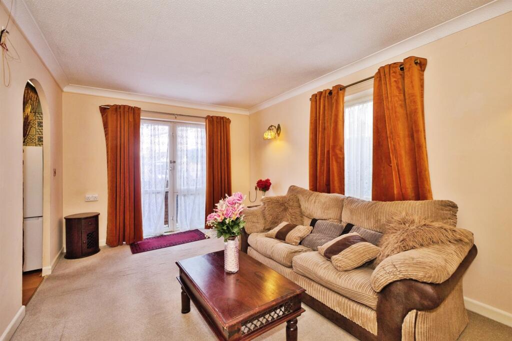 Additional image 3 of Hendford, YEOVIL