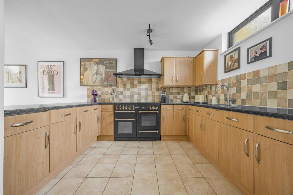 House in Bristol - View 3