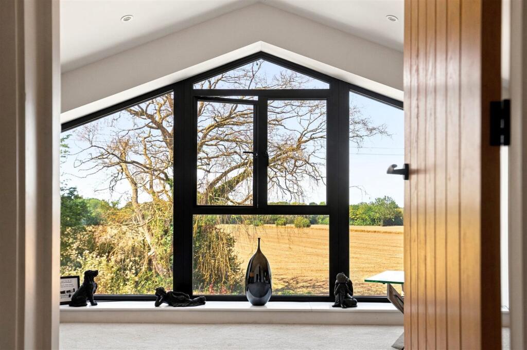 House in South Norfolk, Great Moulton - View 4