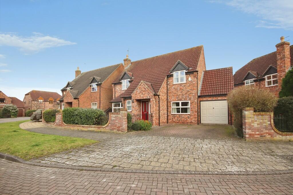 4-bed detached on Oakleigh Drive, Lincoln, £395,000