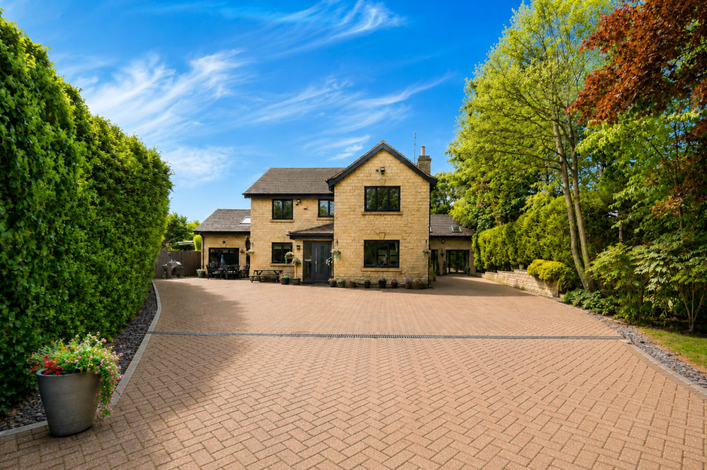 Main image of property: Elmers Green Lane, Dalton, WN8
