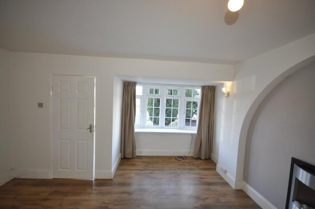 Longboat Lane, Stourbridge, DY8 photo 5