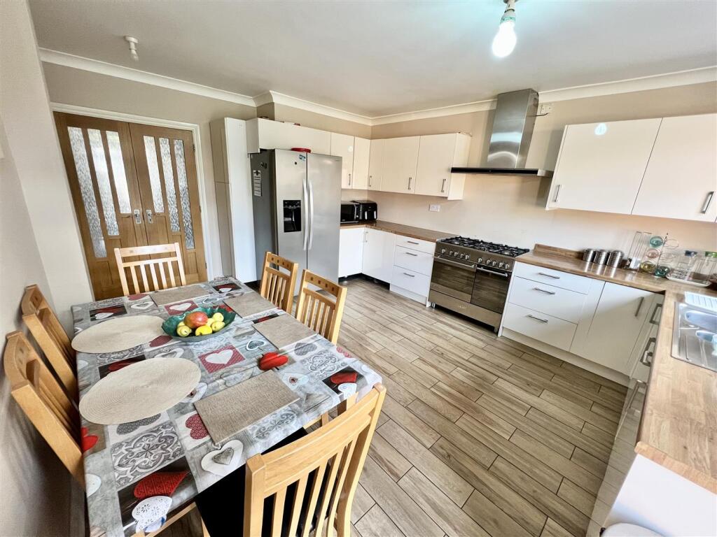 Additional image 5 of Heythrop Grove, Moseley, Birmingham