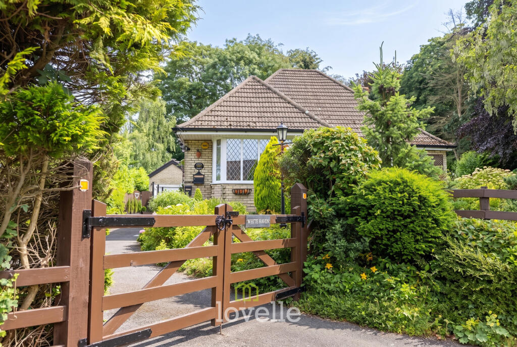 Main image of property: Main Road, Hatcliffe, DN37